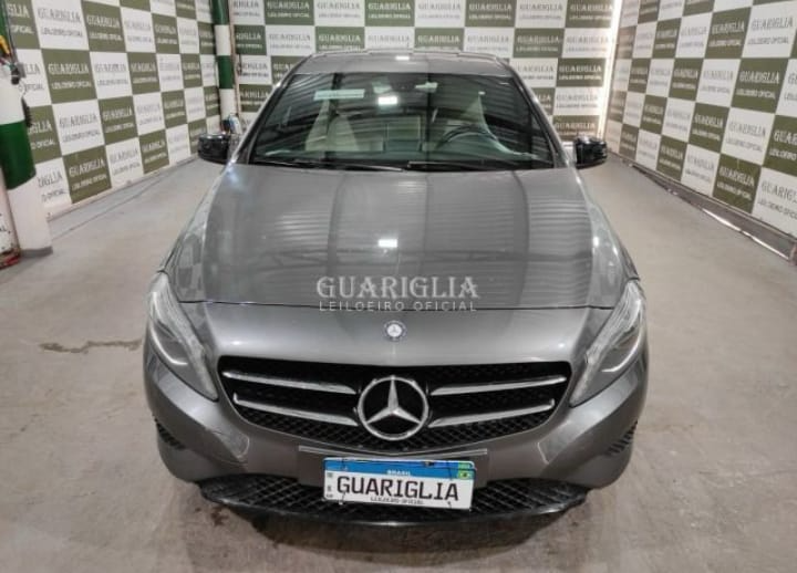 MERCEDEZ BENS A200 TURBO 2013/2014